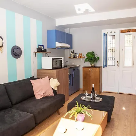 Port Alley - Old Port Chania -pet Friendly